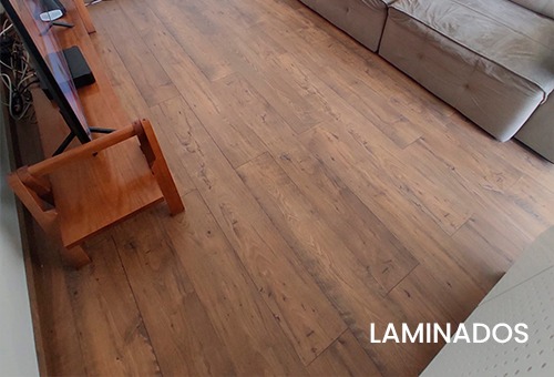 Ambiente com piso laminado